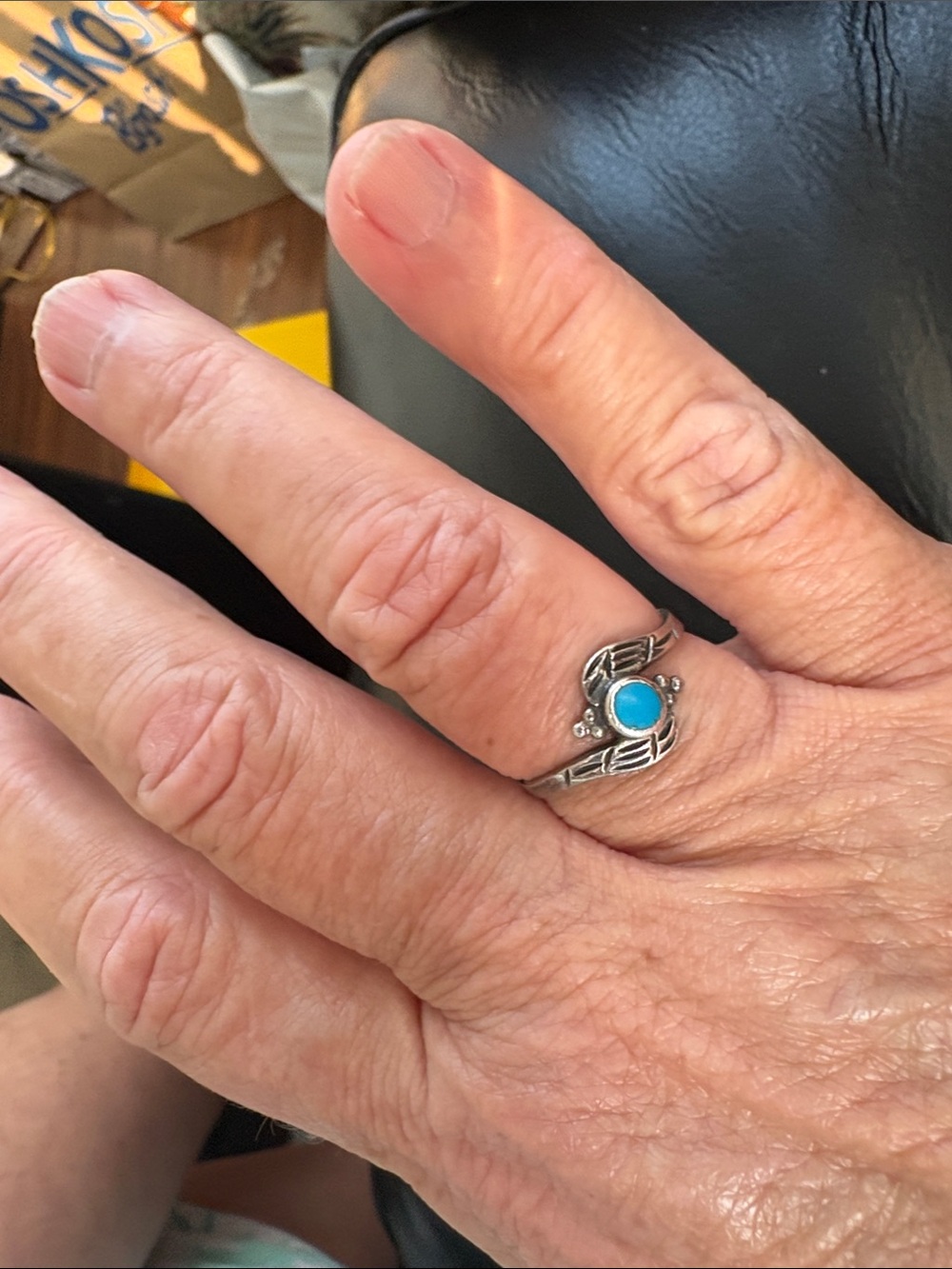 Vintage 925 Sterling  Silver North Western  Style Ring with Turquoise Stone